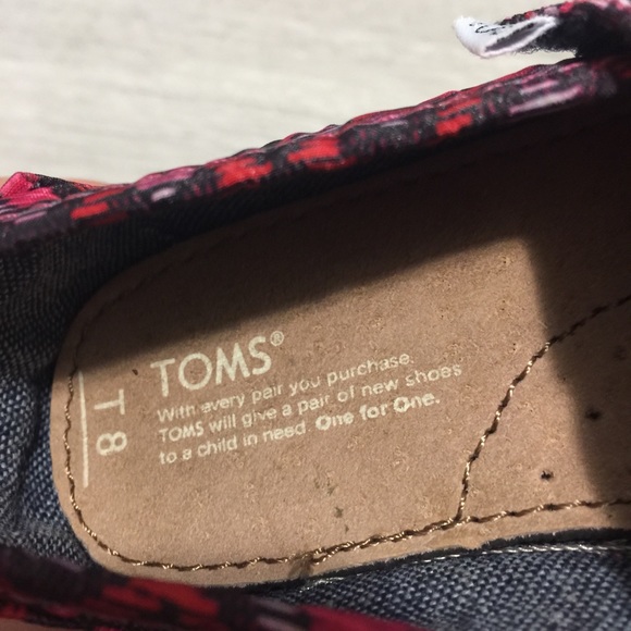 TOMS Geotextile Print Classic Slip-On Shoe - Picture 7 of 7